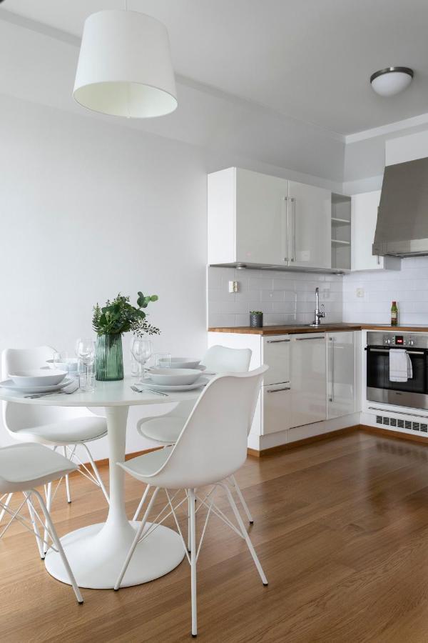 2Ndhomes Luxury Kamppi Center Apartment With Spa And Terrace Helsinki Buitenkant foto